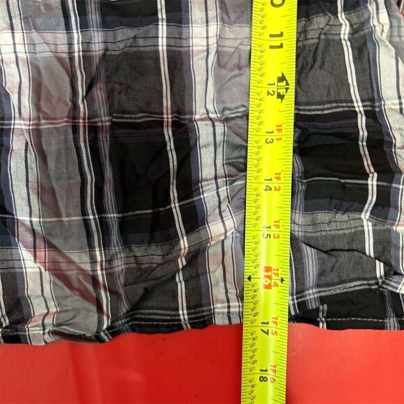 Urban Outfitters XS Black Plaid Cropped Blouse - Picture 5 of 8